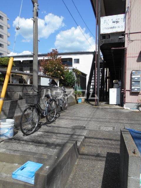 22/30 エントランス