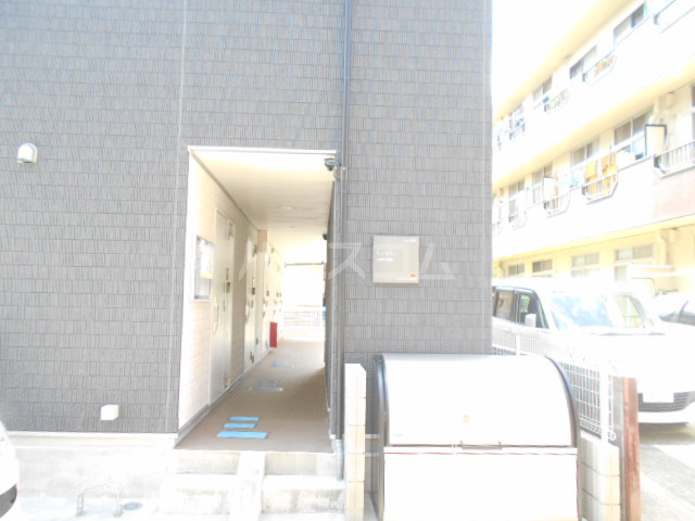 29/30 エントランス