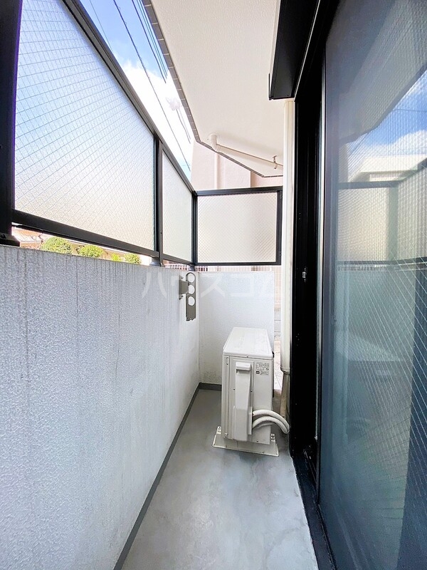 20/30 バルコニー