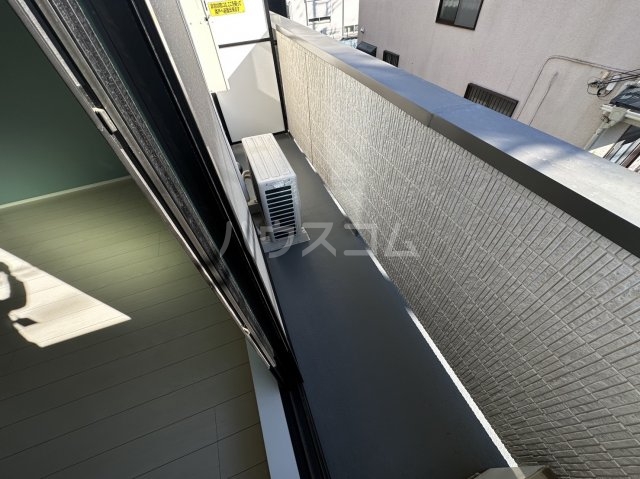 16/27 バルコニー