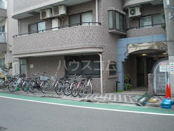 15/24 エントランス