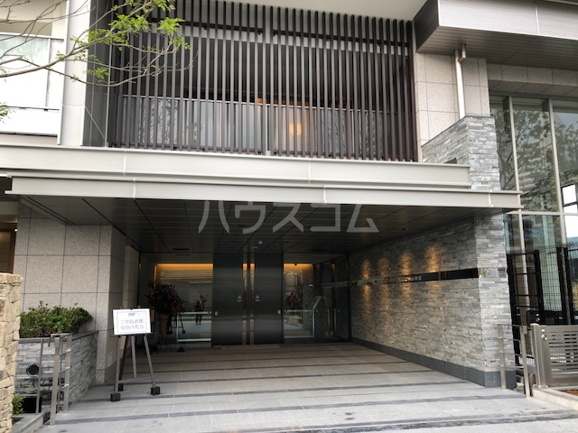 22/24 エントランス