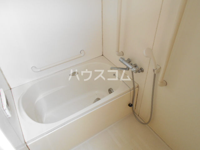 13/25 浴室