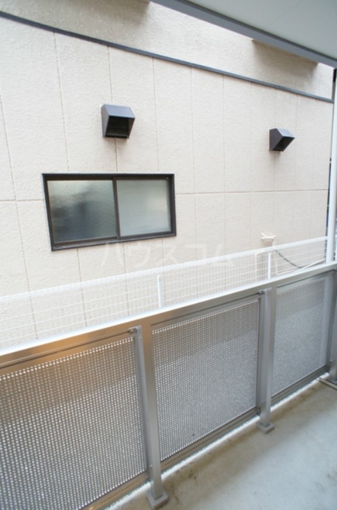 16/28 バルコニー