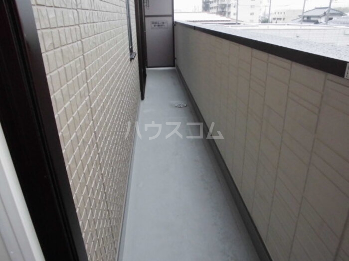 16/28 バルコニー