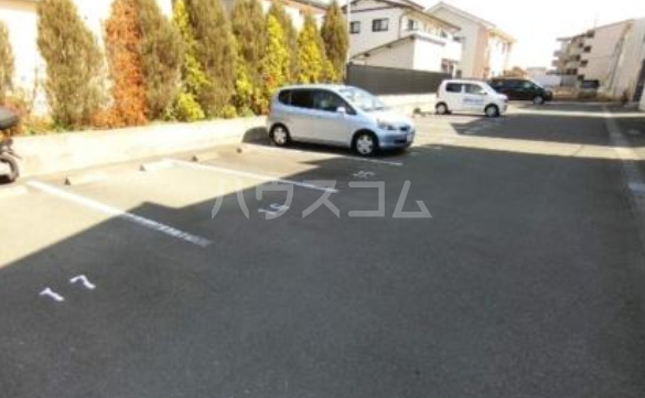 14/22 駐車場