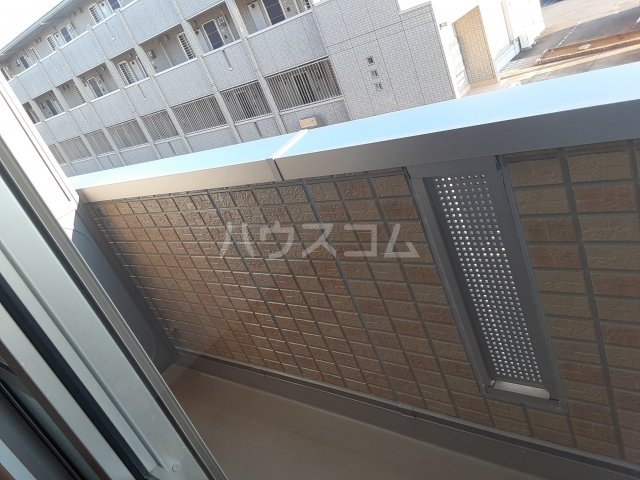 23/30 バルコニー