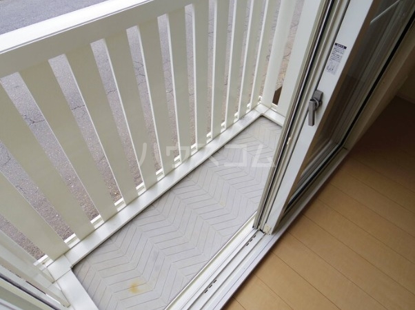 13/22 バルコニー