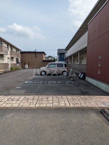 15/22 駐車場