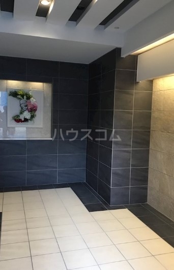 19/29 エントランス