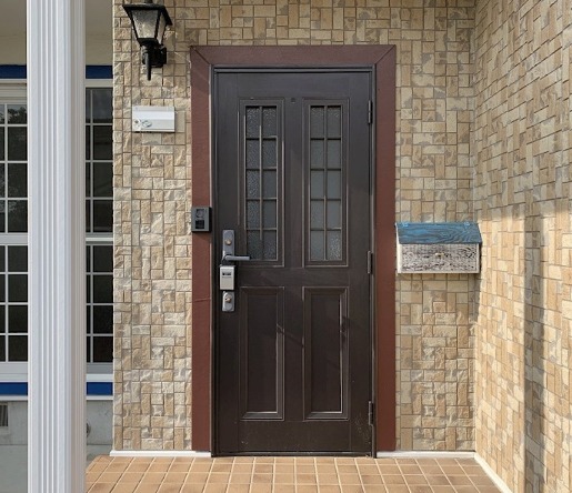 16/19 エントランス