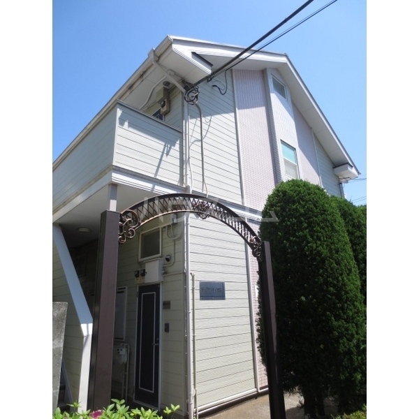 13/22 エントランス