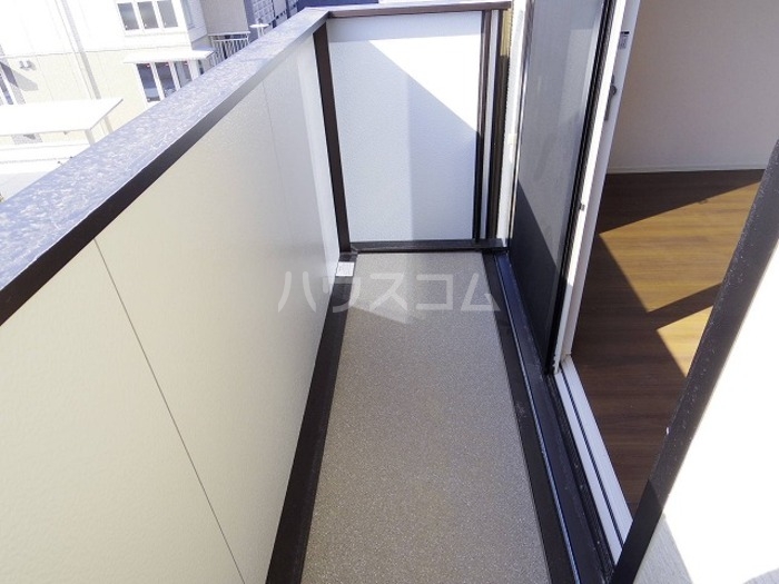 23/30 バルコニー