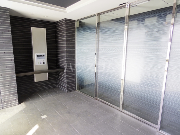 17/24 エントランス