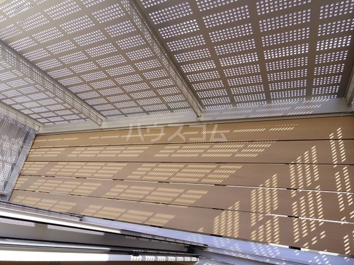 13/22 バルコニー