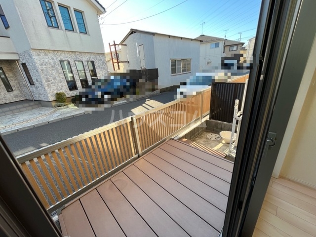 18/27 バルコニー