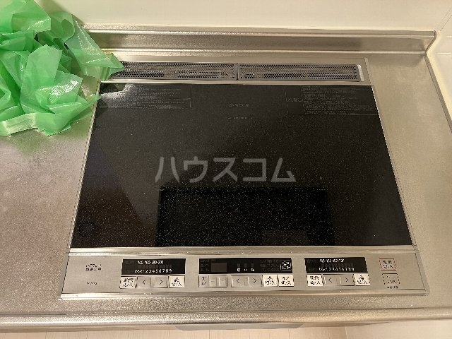 27/30 エントランス