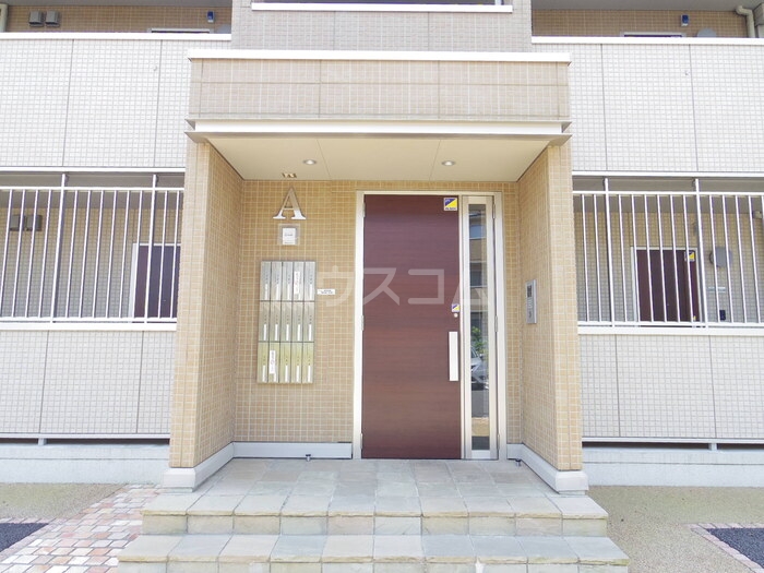 2/5 エントランス