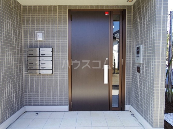 18/20 エントランス