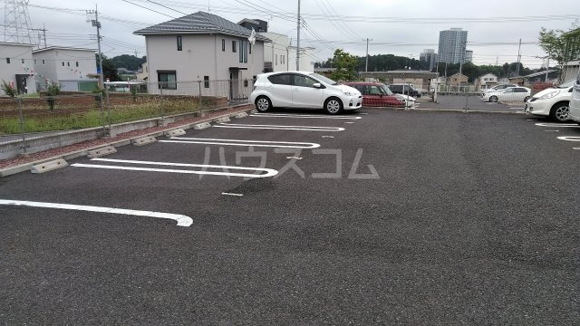 20/23 駐車場