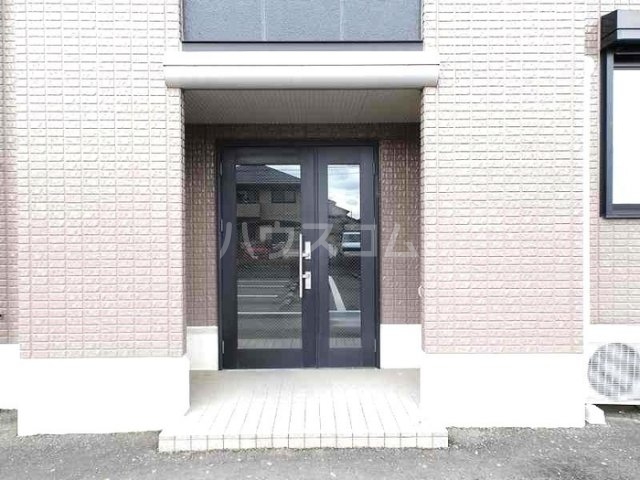 16/22 エントランス