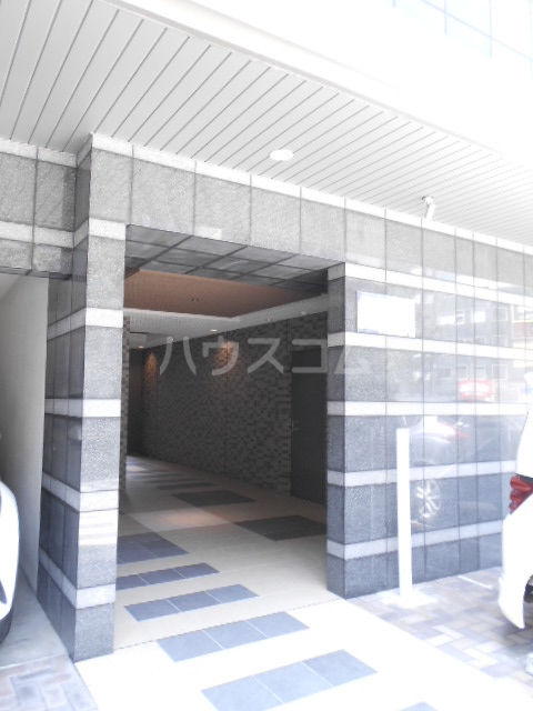 16/22 エントランス