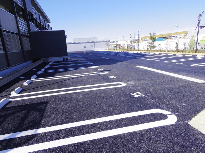 19/26 駐車場