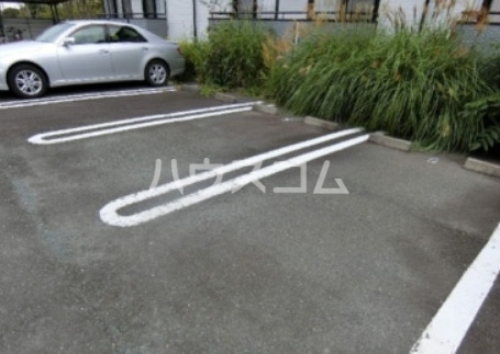 14/15 駐車場