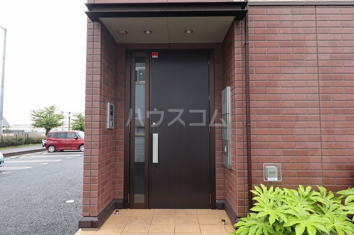 19/28 エントランス