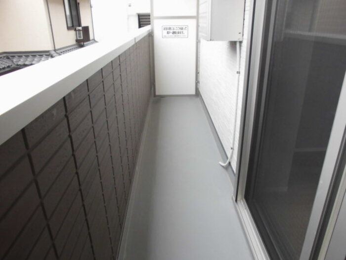 13/22 バルコニー