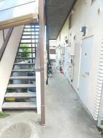 19/23 エントランス