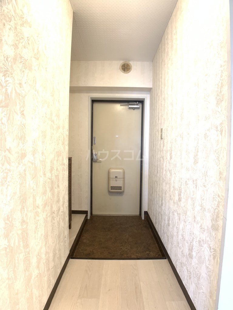 14/30 玄関