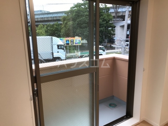 19/25 バルコニー