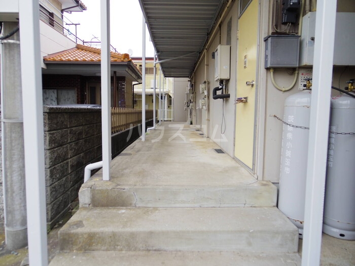 15/23 エントランス