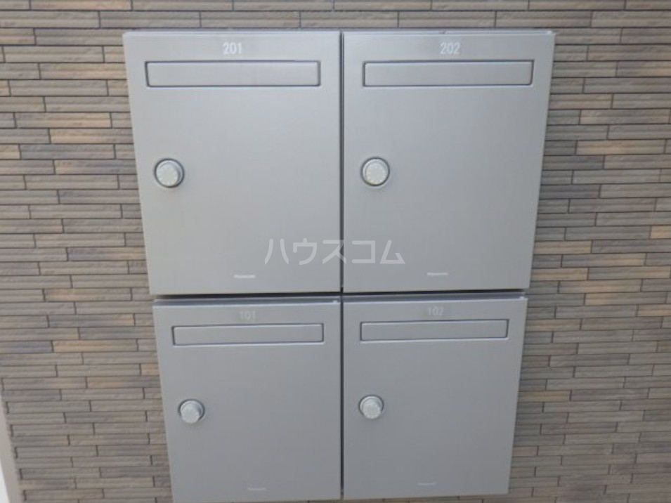 2/3 エントランス