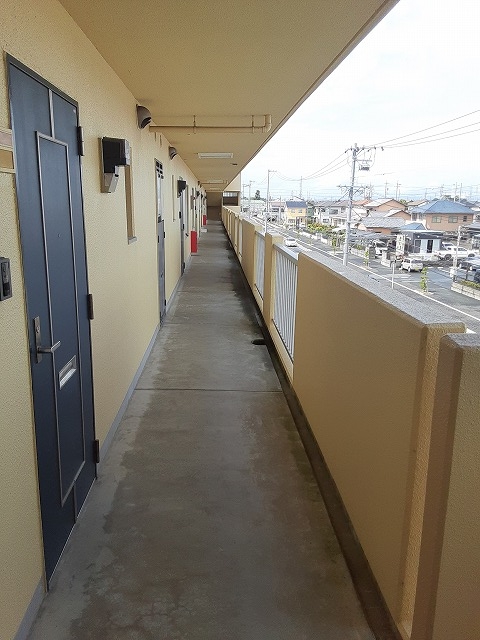 22/30 エントランス