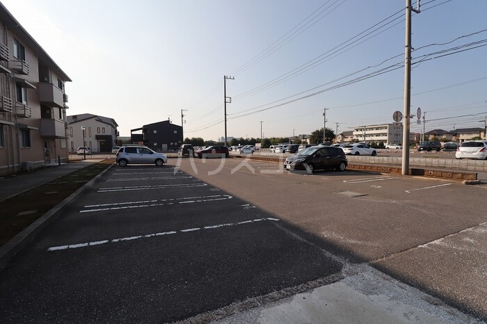 2/7 駐車場