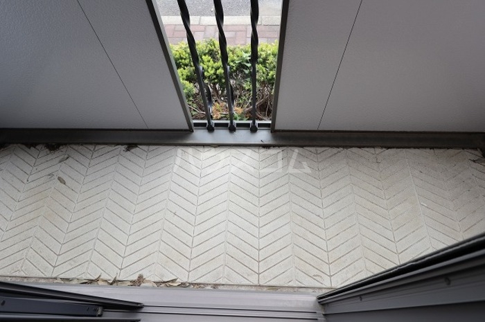 18/27 バルコニー