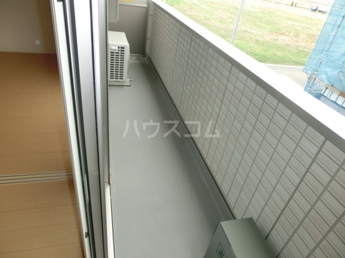 13/22 バルコニー