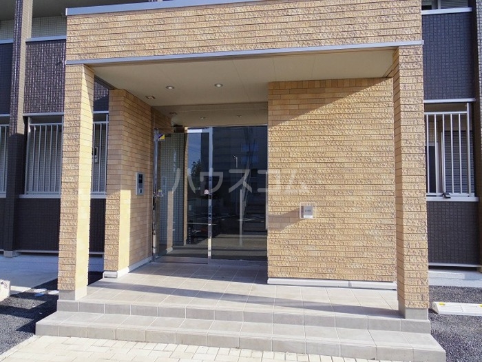 19/28 エントランス