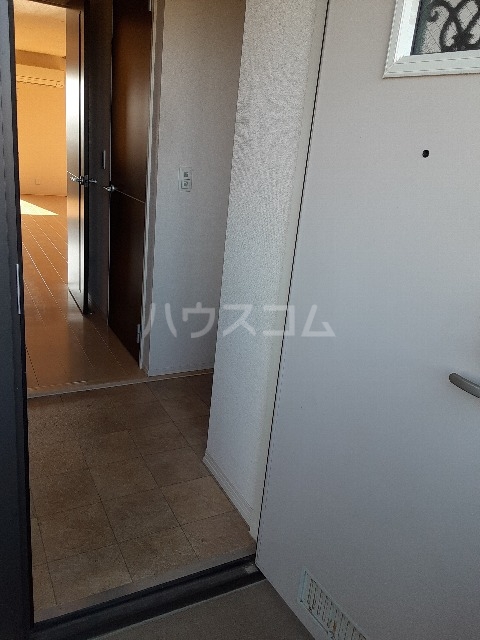 13/30 玄関