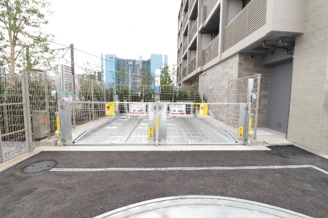 28/30 駐車場