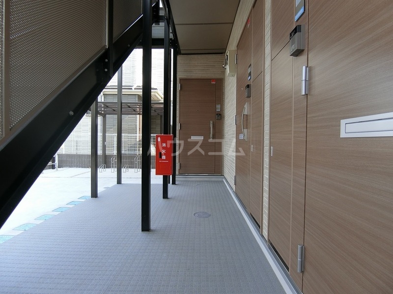 16/26 エントランス