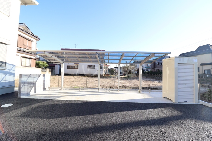 16/22 駐車場