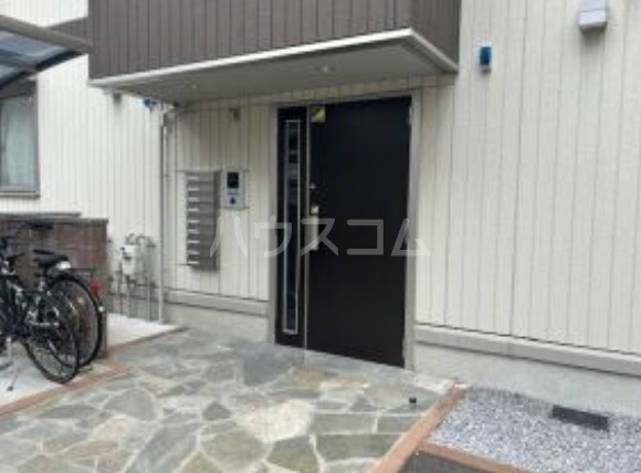 14/20 エントランス