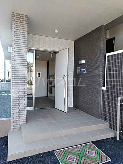 25/30 エントランス