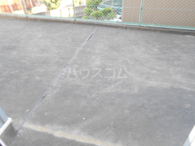 22/27 駐車場