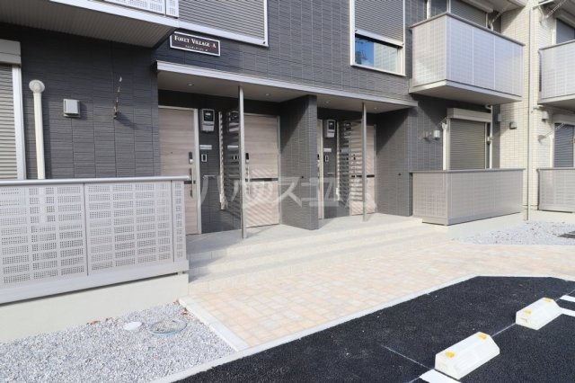 26/30 エントランス