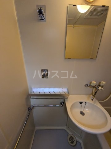13/30 洗面