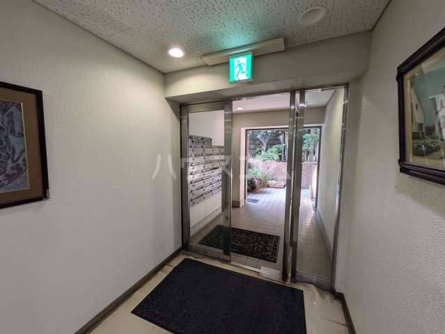 29/30 エントランス